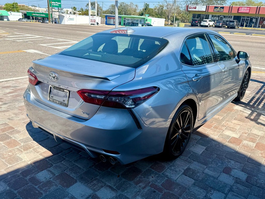 Used 2023 Toyota Camry XSE image 5