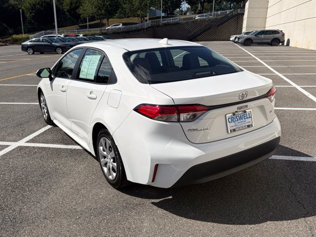 Used 2025 Toyota Corolla LE FWD image 3