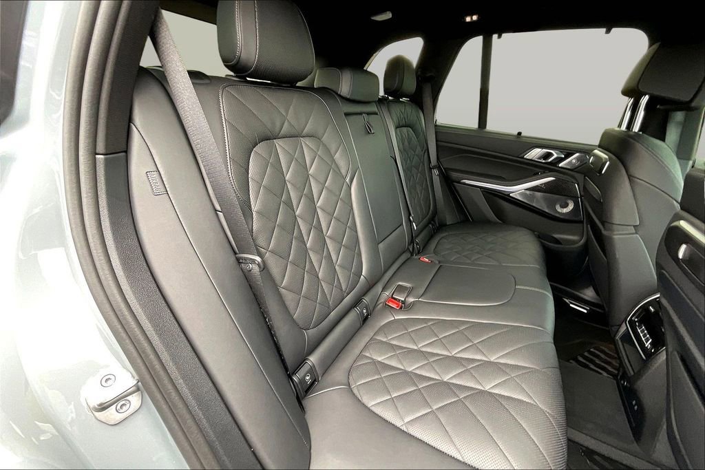 Used 2024 BMW X5 M60i AWD/4WD image 24