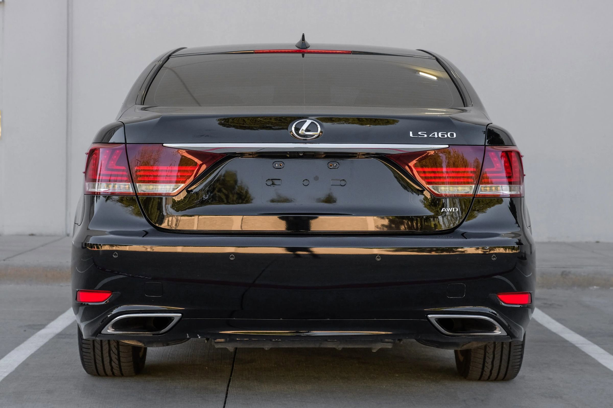 Used 2014 Lexus LS 460 AWD w/ Comfort Package image 8