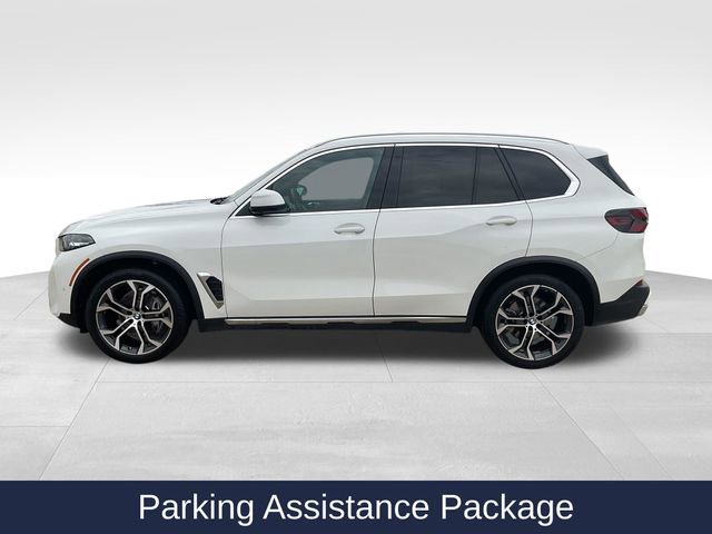 Used 2024 BMW X5 sDrive40i w/ Parking Assistance Package image 5