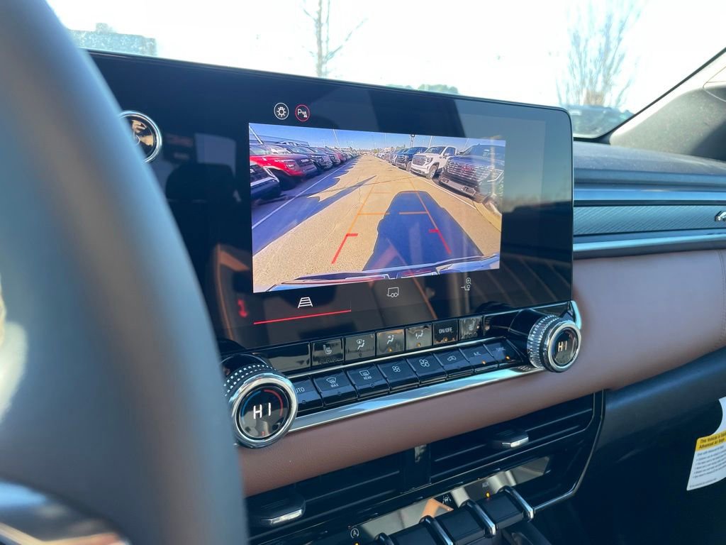 New 2026 GMC Canyon AT4 w/ LPO, Off Road Lift Package image 17