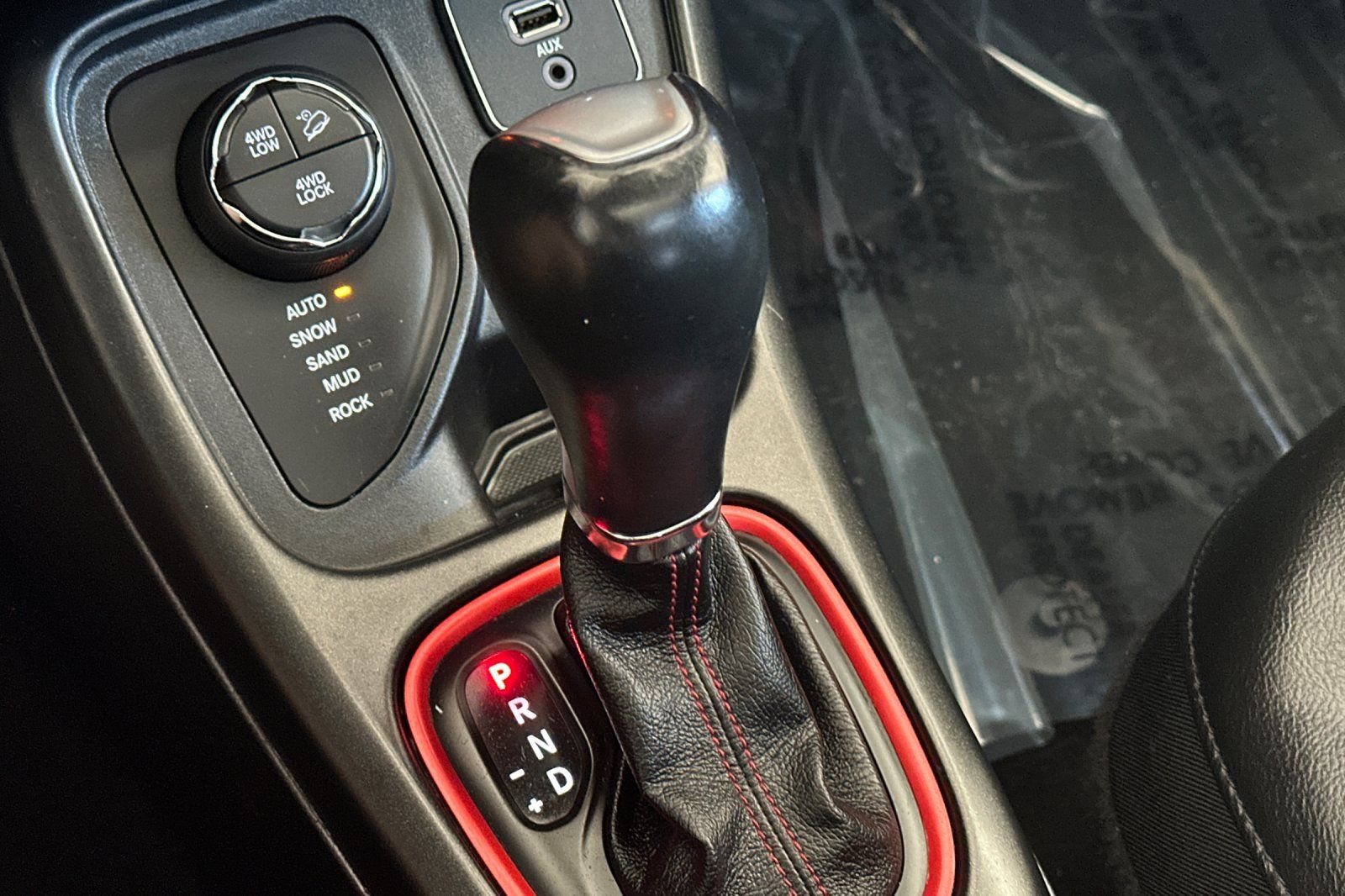 Used 2019 Jeep Compass Trailhawk w/ Leather Interior Group AWD/4WD image 22