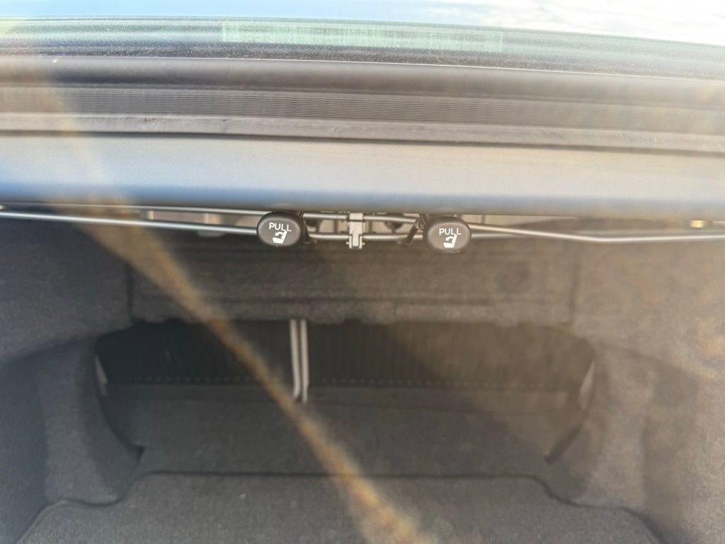 Used 2012 Toyota Camry LE image 36