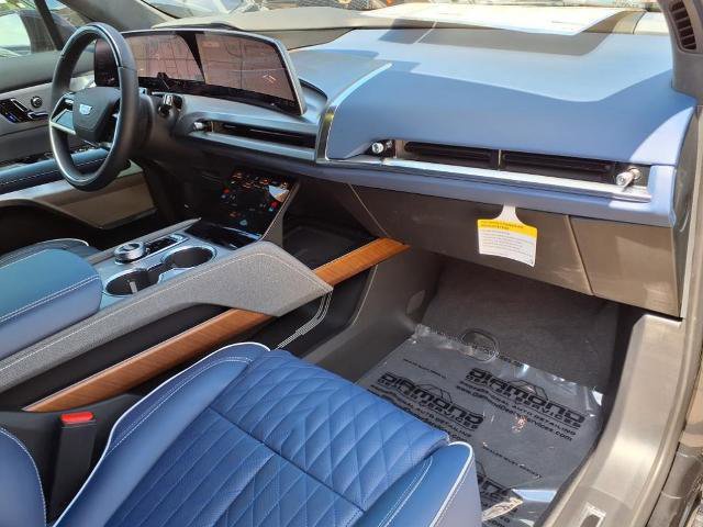 New 2026 Cadillac Vistiq Premium Luxury image 8