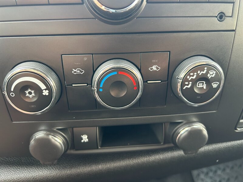 Used 2011 Chevrolet Silverado 1500 LT RWD image 10