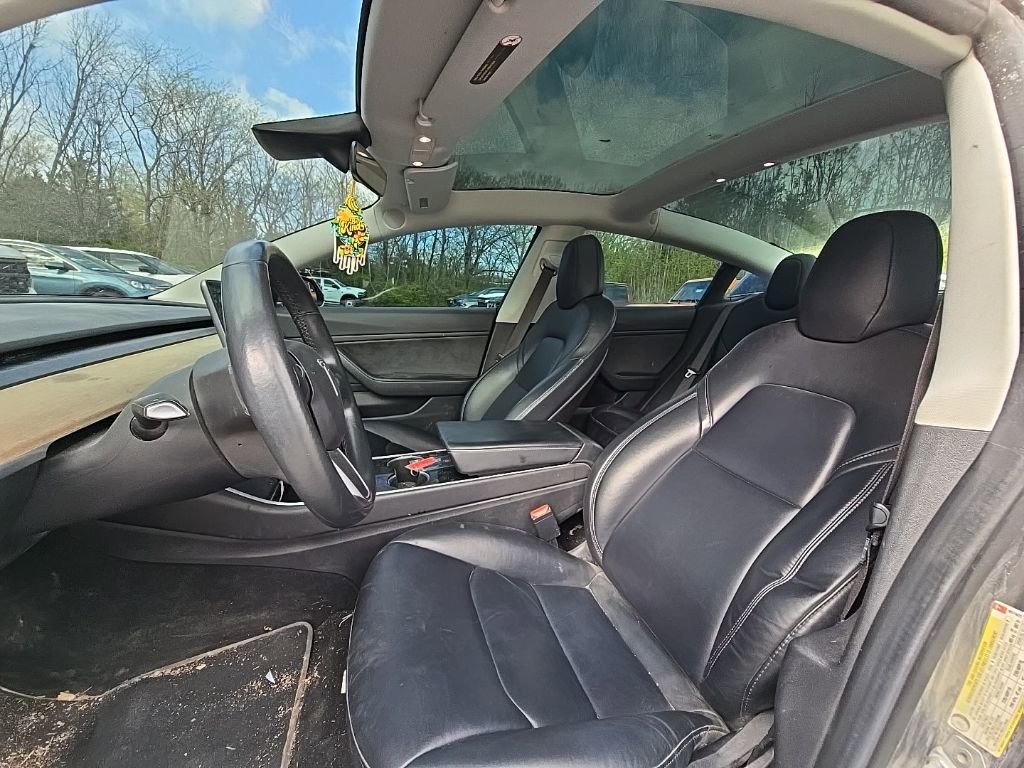Used 2018 Tesla Model 3 Long Range image 14