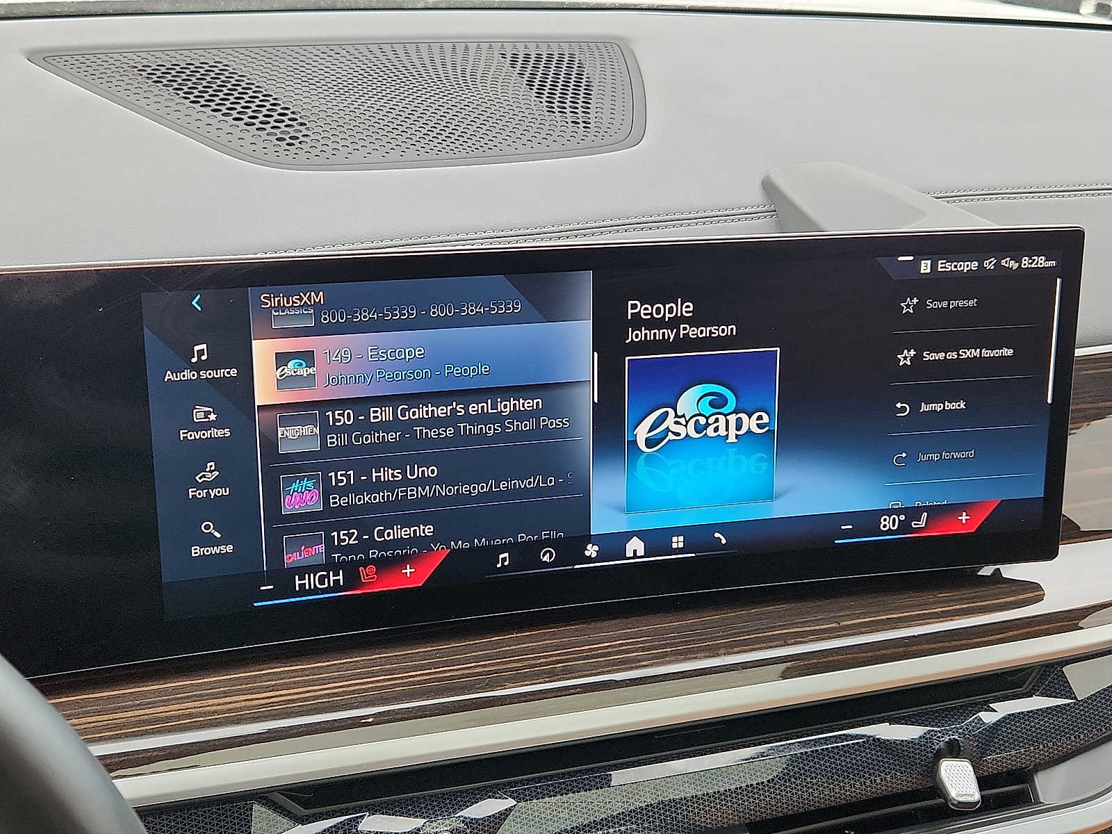 Certified 2024 BMW X7 xDrive40i w/ M Sport Package image 17