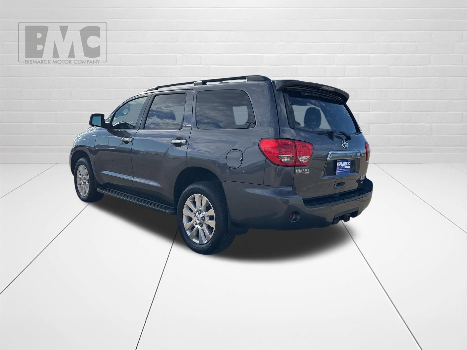 Used 2014 Toyota Sequoia Platinum AWD/4WD image 4
