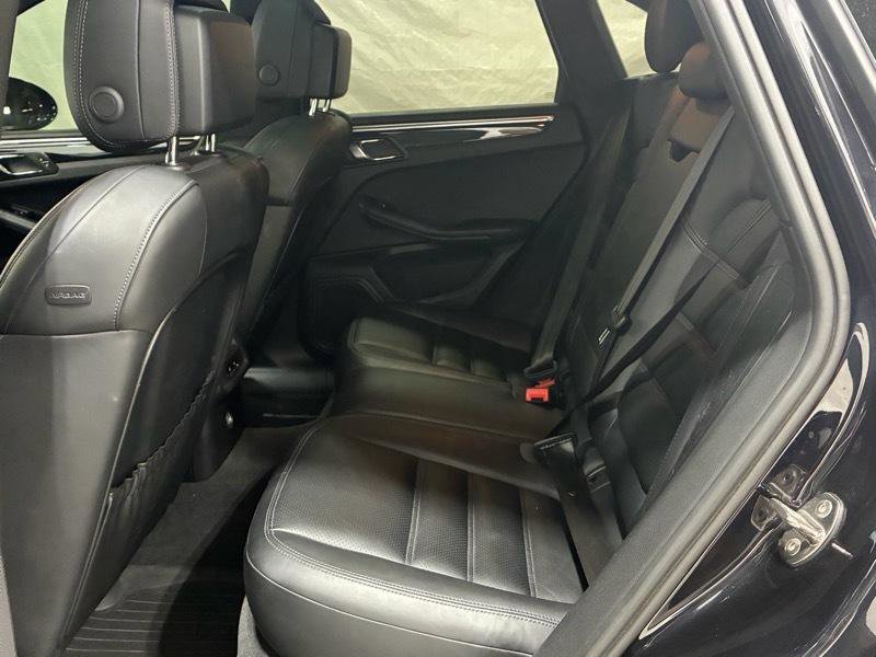 Used 2015 Porsche Macan S AWD/4WD image 19