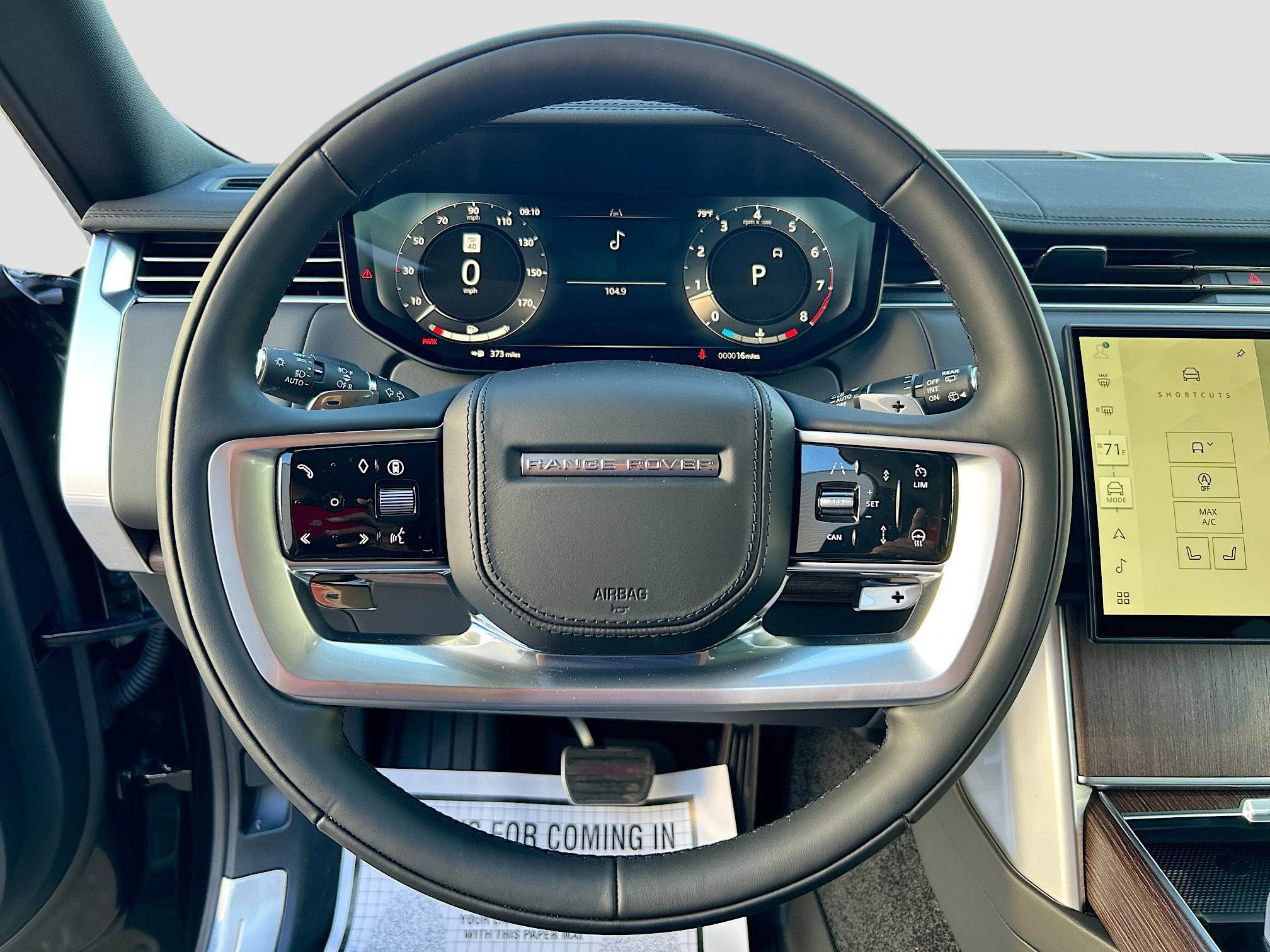 New 2025 Land Rover Range Rover SE image 29