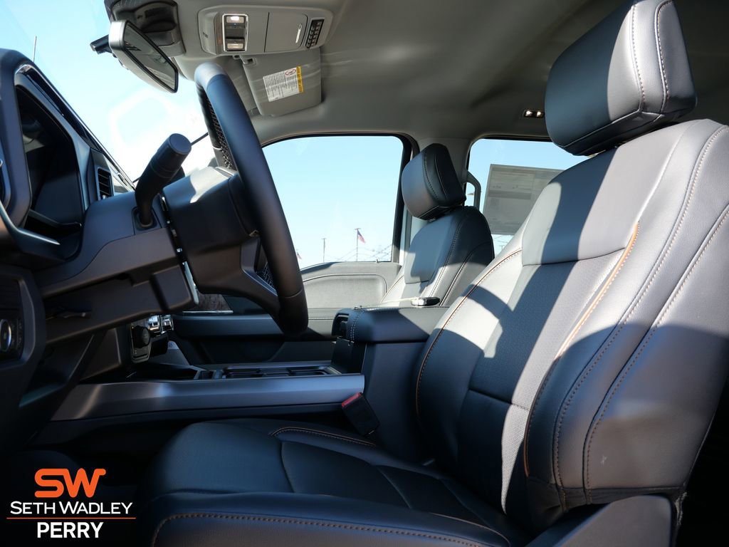 New 2026 Ford F250 Lariat w/ FX4 Off-Road Package image 18