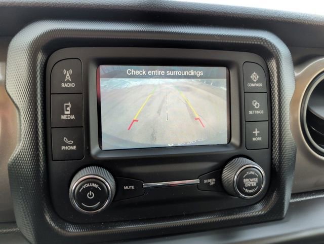 Used 2018 Jeep Wrangler Unlimited Sport image 24