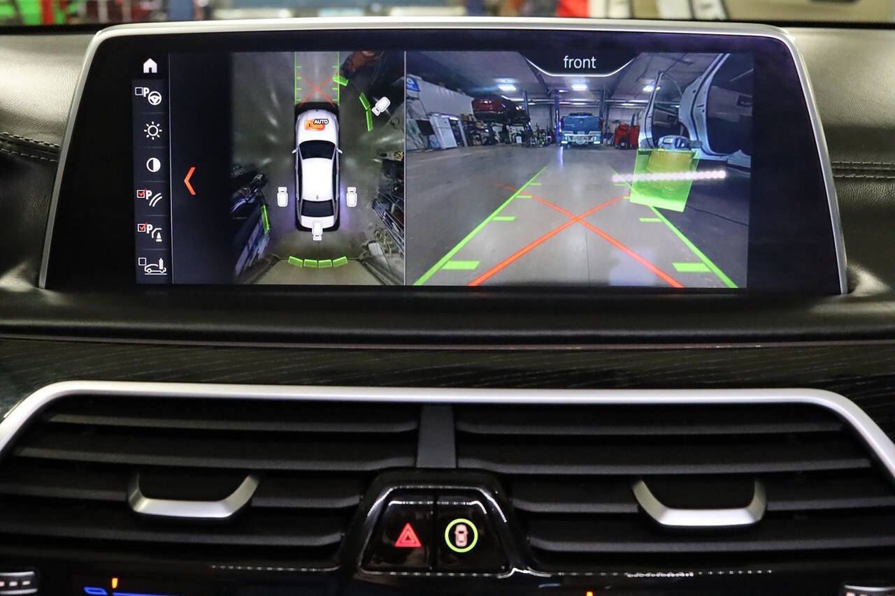 Used 2019 BMW 750i xDrive image 21