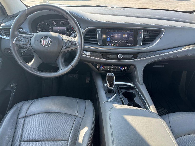 Used 2021 Buick Enclave Essence w/ Sport Touring Edition image 13