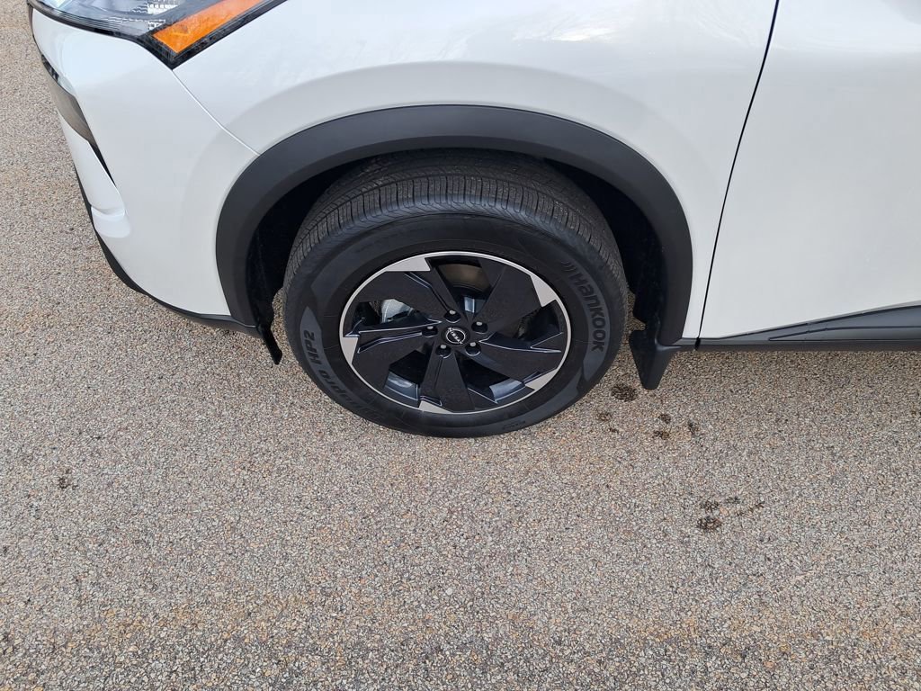 New 2026 Nissan Rogue SV w/ SV Premium Package image 28