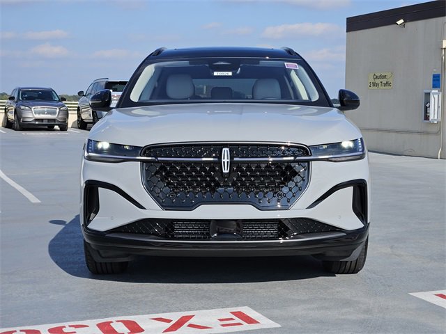 New 2026 Lincoln Nautilus Reserve image 2