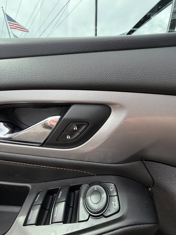 Used 2019 Chevrolet Traverse LT AWD/4WD image 28