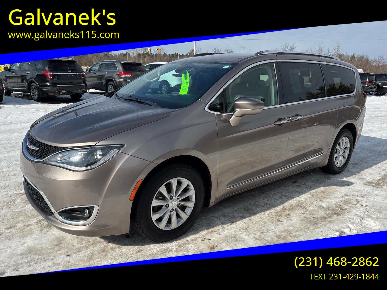 Used 2018 Chrysler Pacifica Touring-L Plus FWD image 1