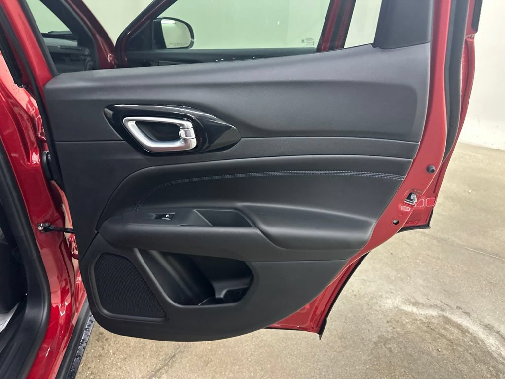 New 2026 Jeep Compass Latitude AWD/4WD image 23