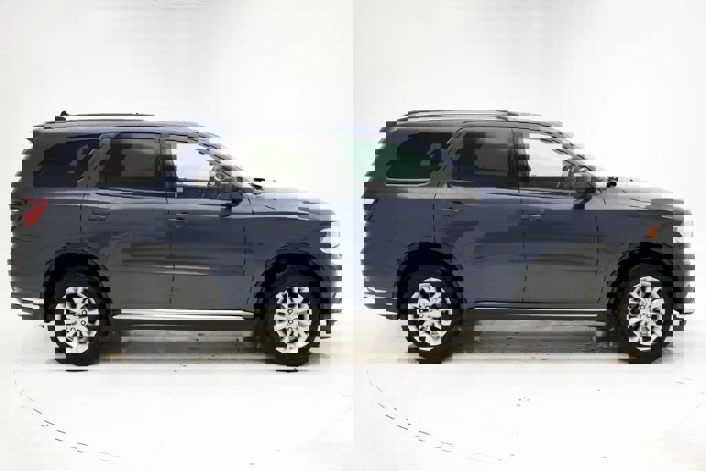 Used 2020 Dodge Durango SXT image 3