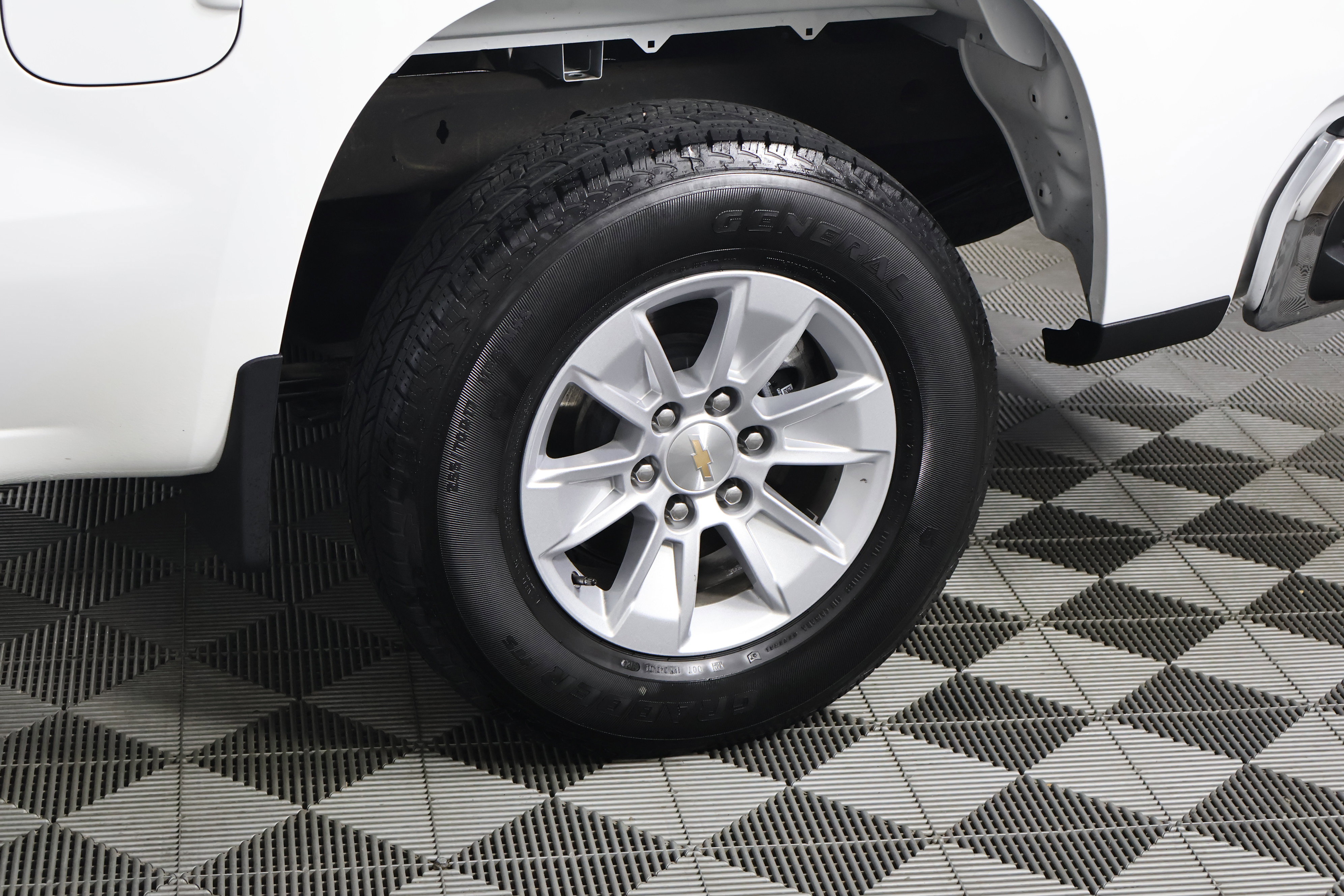 Used 2025 Chevrolet Silverado 1500 LT image 51