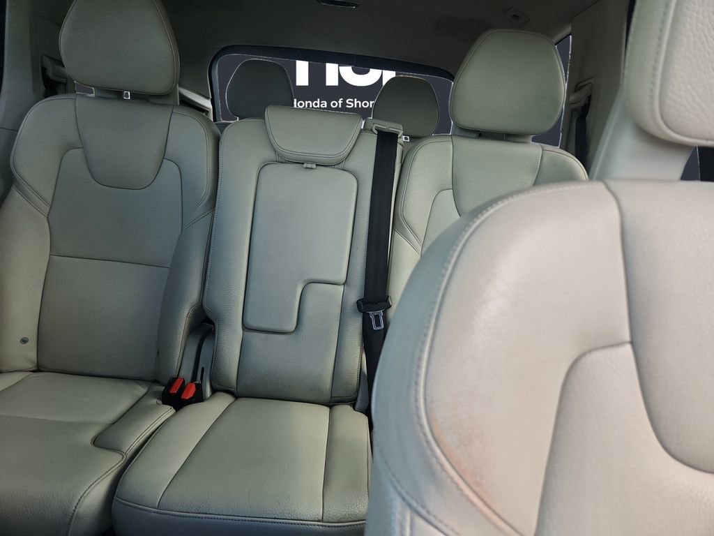 Used 2016 Volvo XC90 T6 Momentum w/ Momentum Plus Package image 13