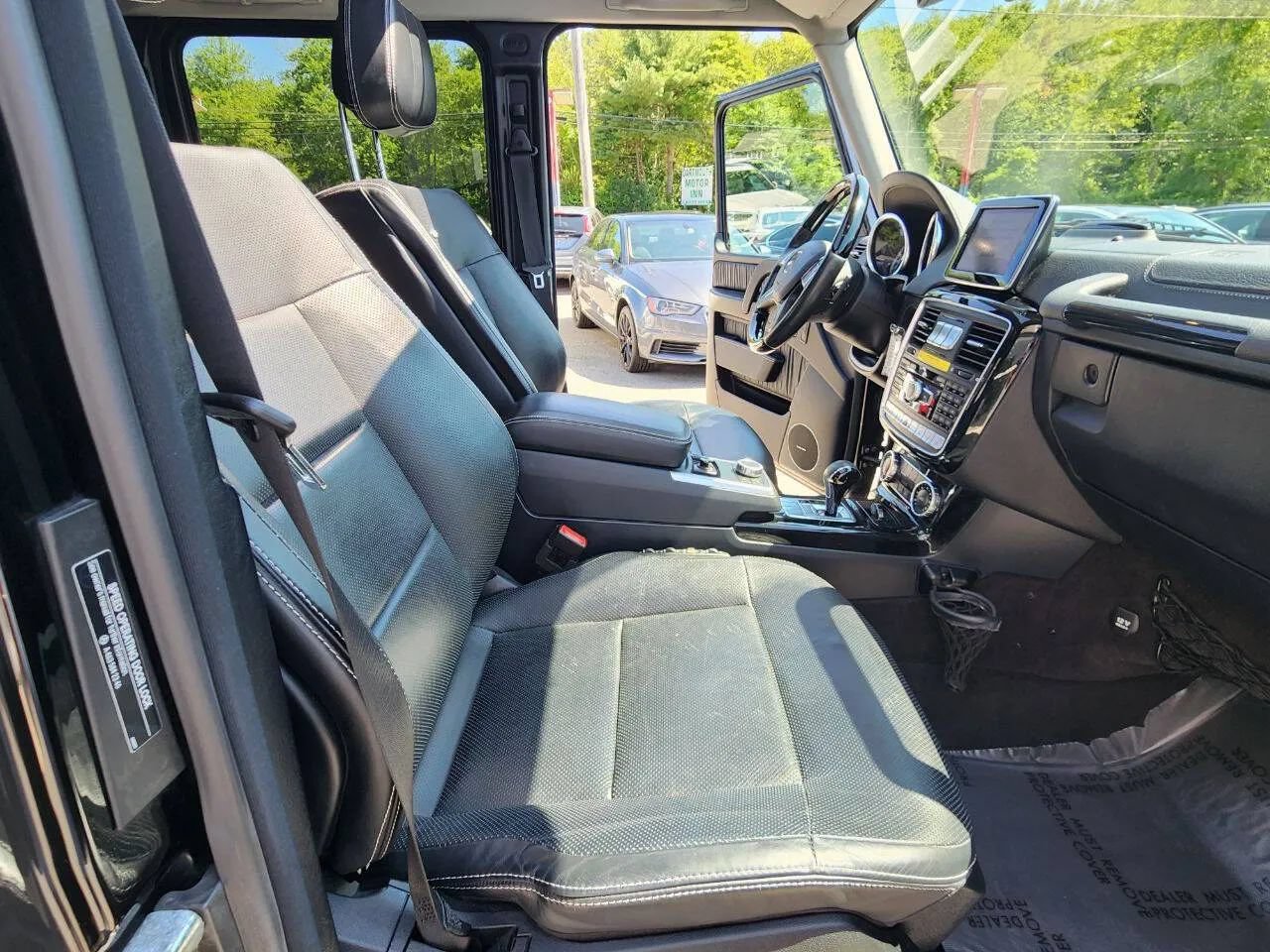 Used 2015 Mercedes-Benz G 550 image 14