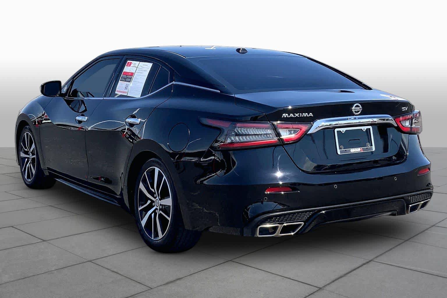 Used 2022 Nissan Maxima SV w/ Floor Mat Group FWD image 12