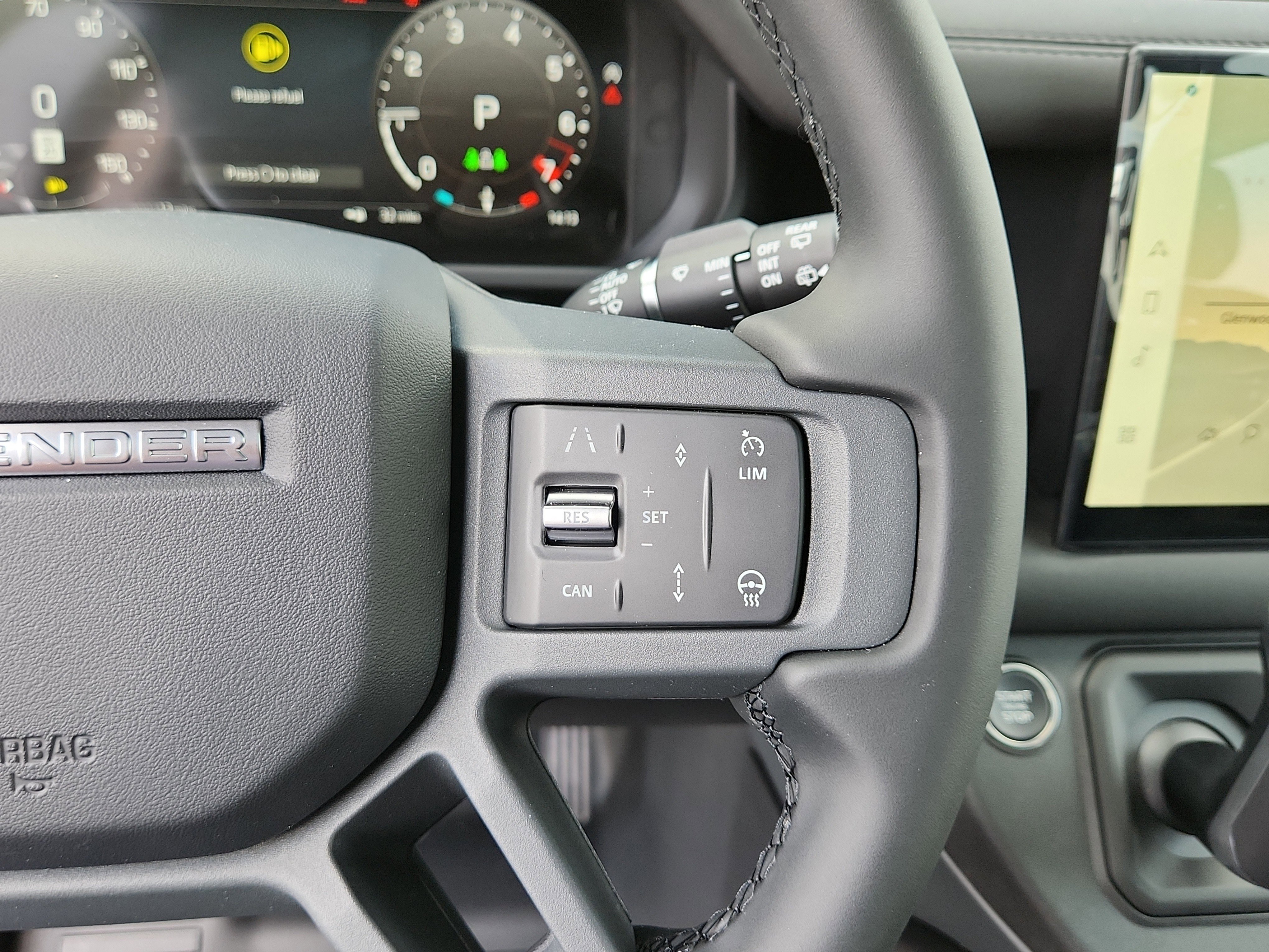 New 2025 Land Rover Defender 110 X-Dynamic SE image 24