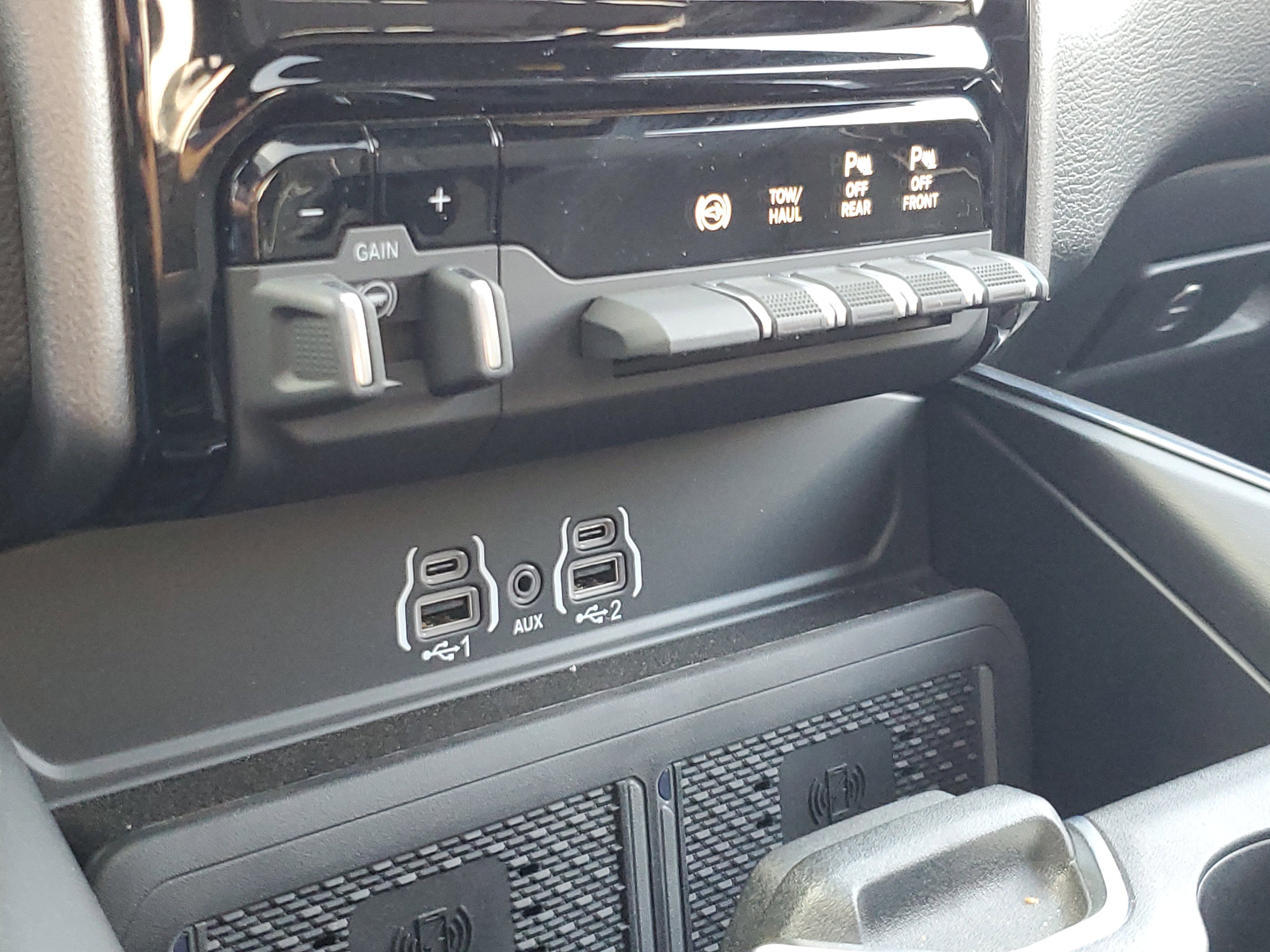 Used 2025 RAM 2500 Laramie image 20
