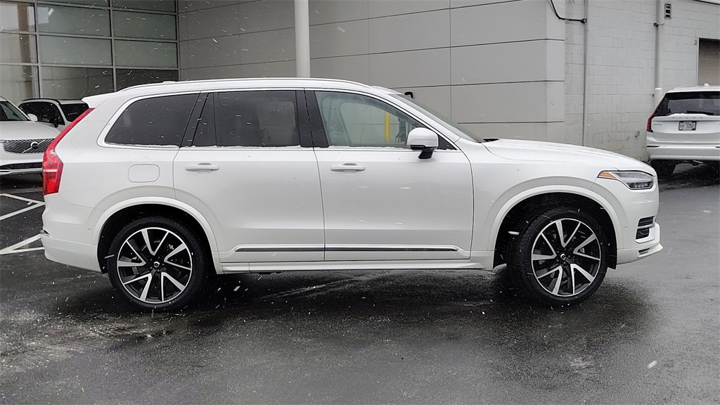 Certified 2023 Volvo XC90 B6 Plus image 2