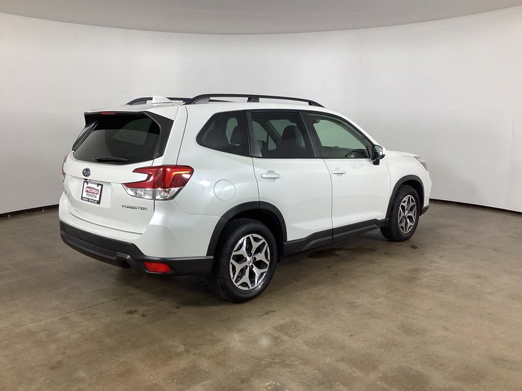 Used 2020 Subaru Forester Premium AWD/4WD image 8