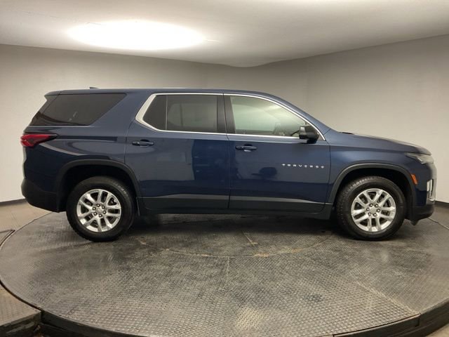 Certified 2022 Chevrolet Traverse LS FWD image 9