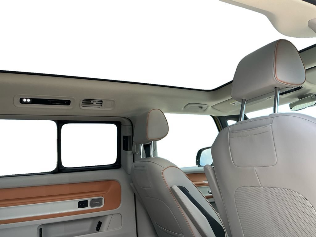 New 2025 Volkswagen ID. Buzz 1st Edition RWD image 19