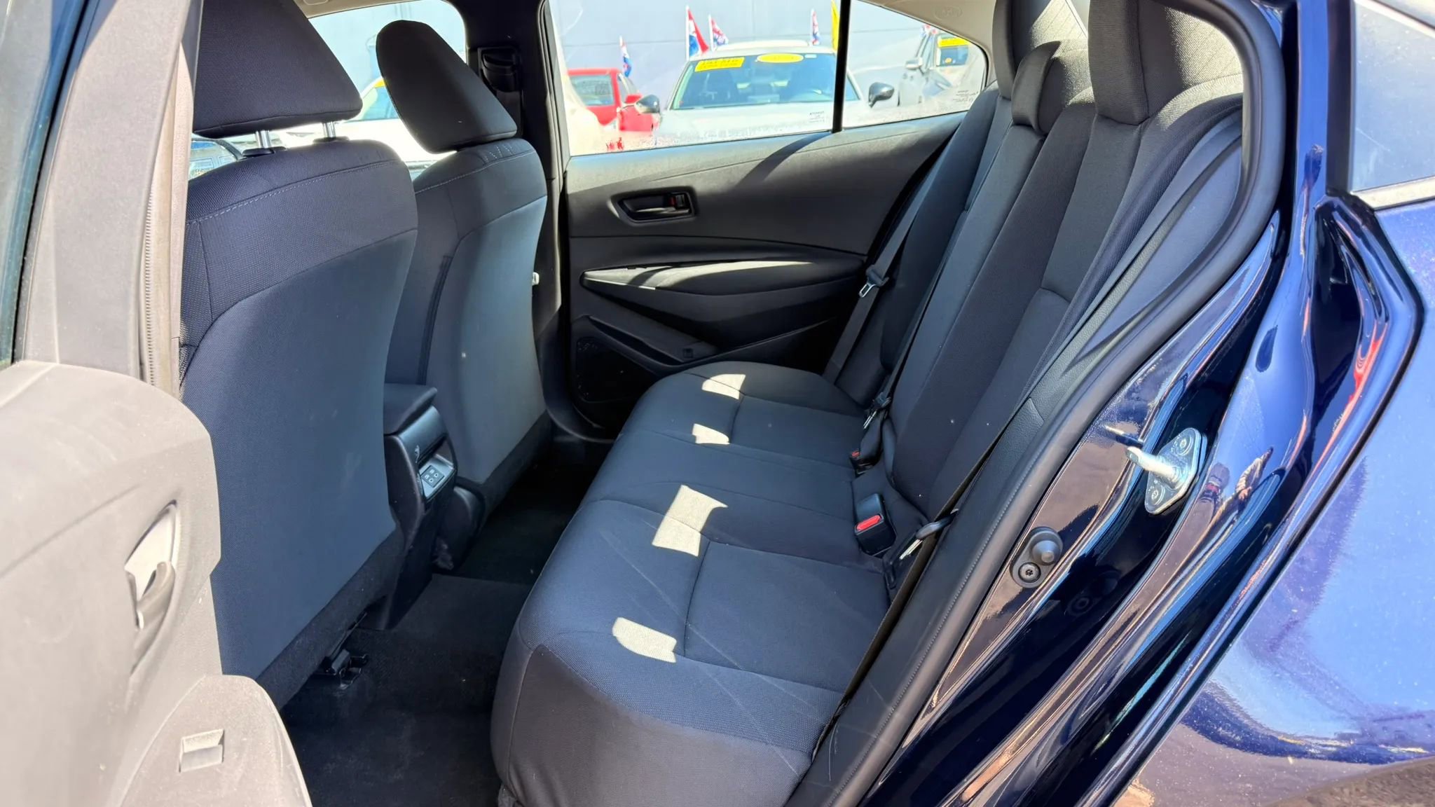 Used 2025 Toyota Corolla LE image 13