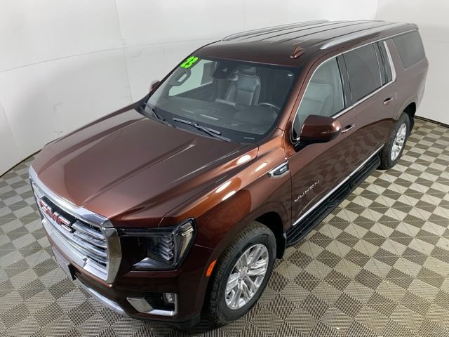 Used 2023 GMC Yukon XL SLT AWD/4WD image 17