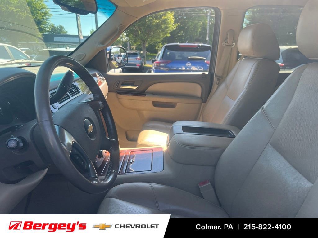 Used 2012 Chevrolet Tahoe LTZ AWD/4WD image 8