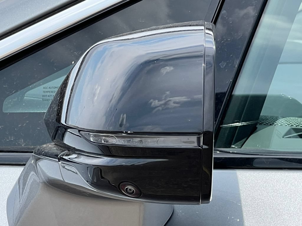 New 2026 Cadillac Optiq Luxury 1 AWD/4WD image 36