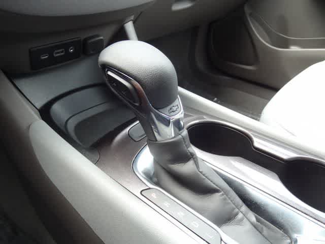 Used 2022 Chevrolet Malibu LS FWD image 26