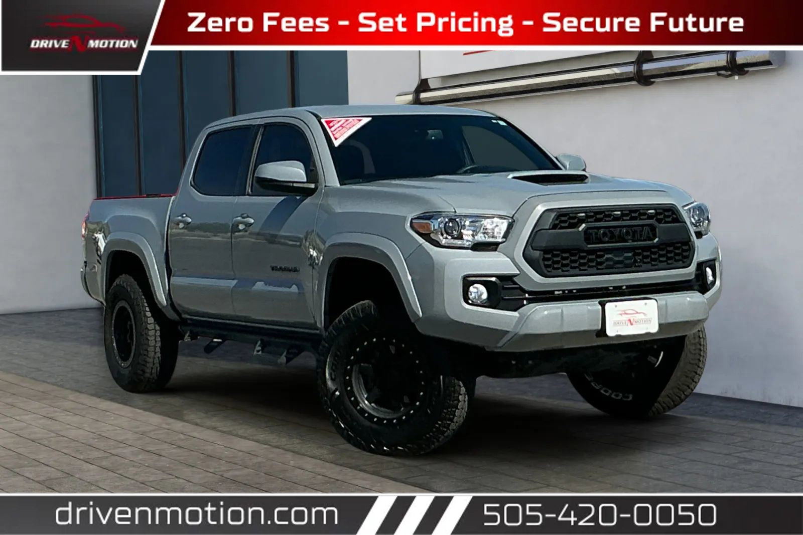 Used 2020 Toyota Tacoma TRD Sport image 1