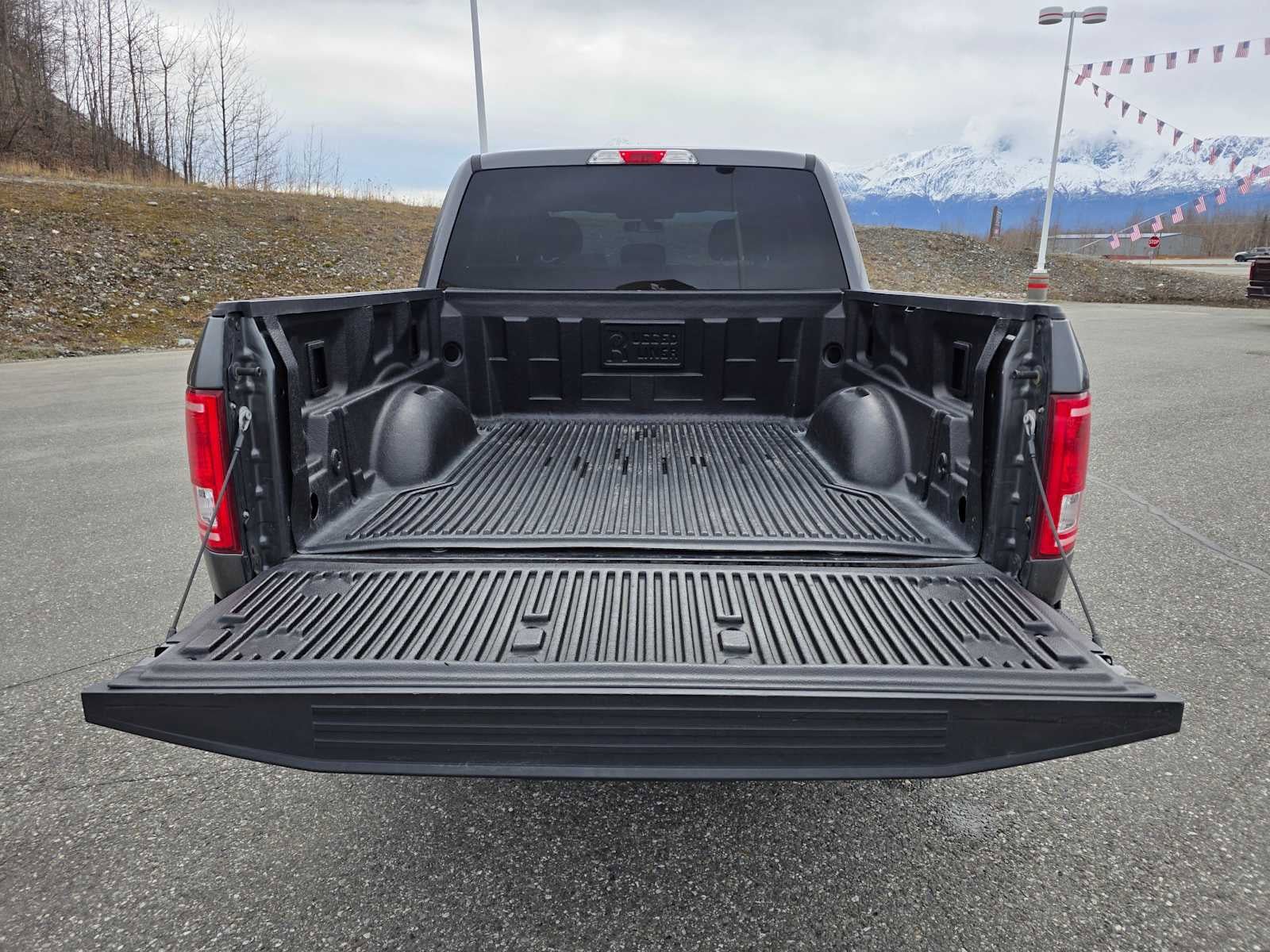 Used 2017 Ford F150 XLT AWD/4WD image 13