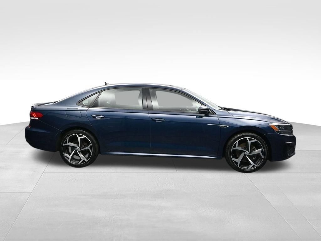 Used 2020 Volkswagen Passat 2.0T R-Line FWD image 6