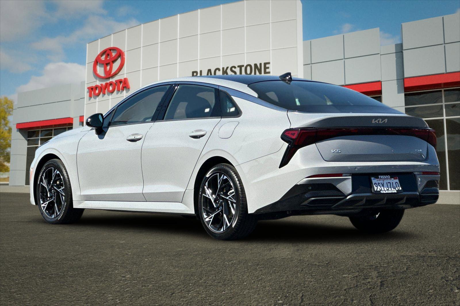Used 2025 Kia K5 GT-Line w/ GT-Line Premium Package FWD image 5
