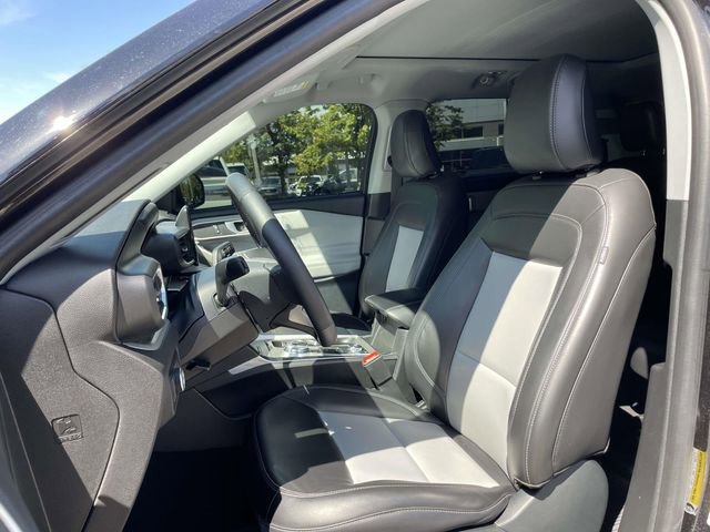 Certified 2023 Ford Explorer XLT w/ Equipment Group 202A AWD/4WD image 21
