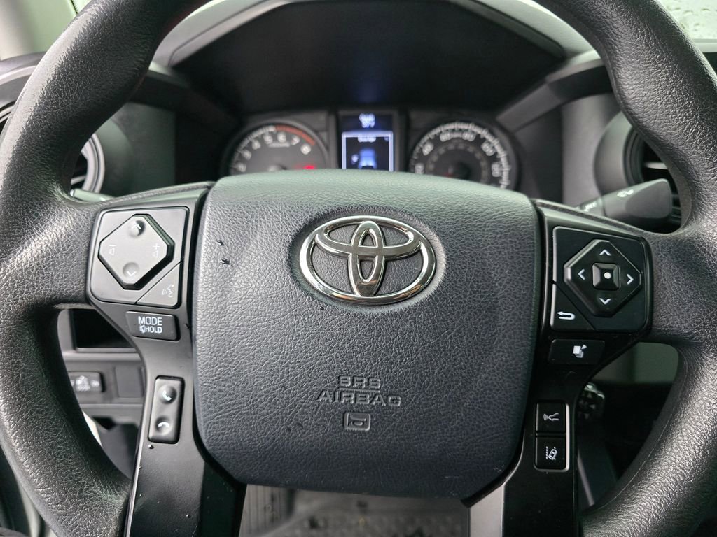 Used 2018 Toyota Tacoma SR image 25
