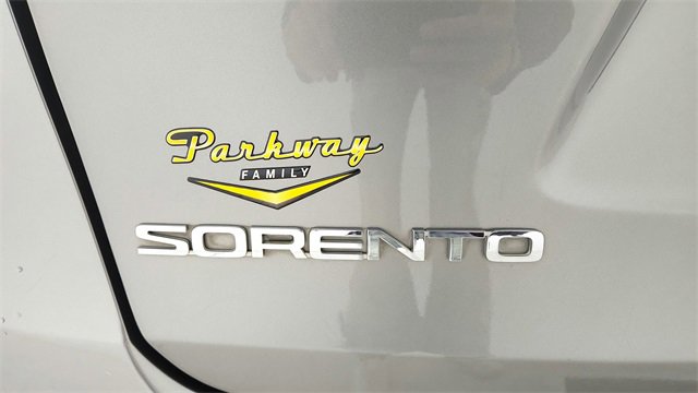 Used 2017 Kia Sorento LX image 13