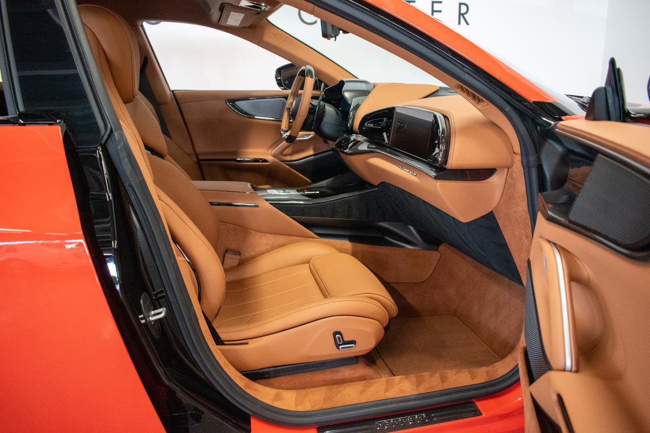 Used 2025 Ferrari Purosangue AWD/4WD image 20