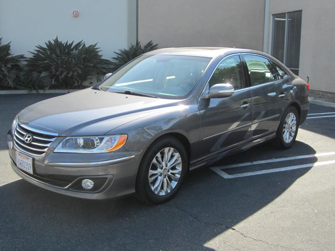 Used 2011 Hyundai Azera Limited FWD image 7