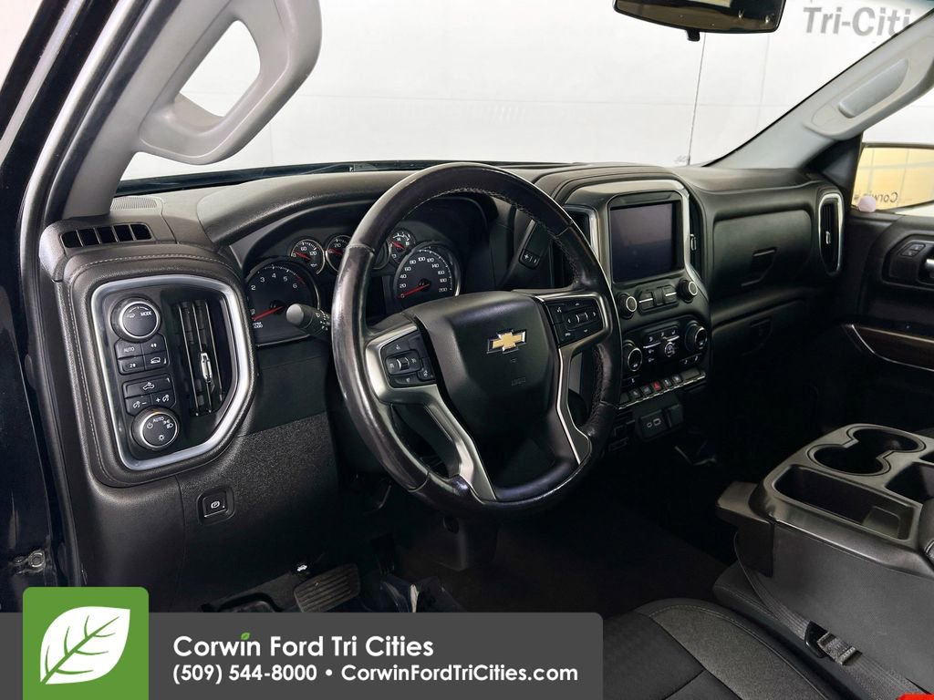 Used 2021 Chevrolet Silverado 1500 LT w/ Bed Protection Package AWD/4WD image 3